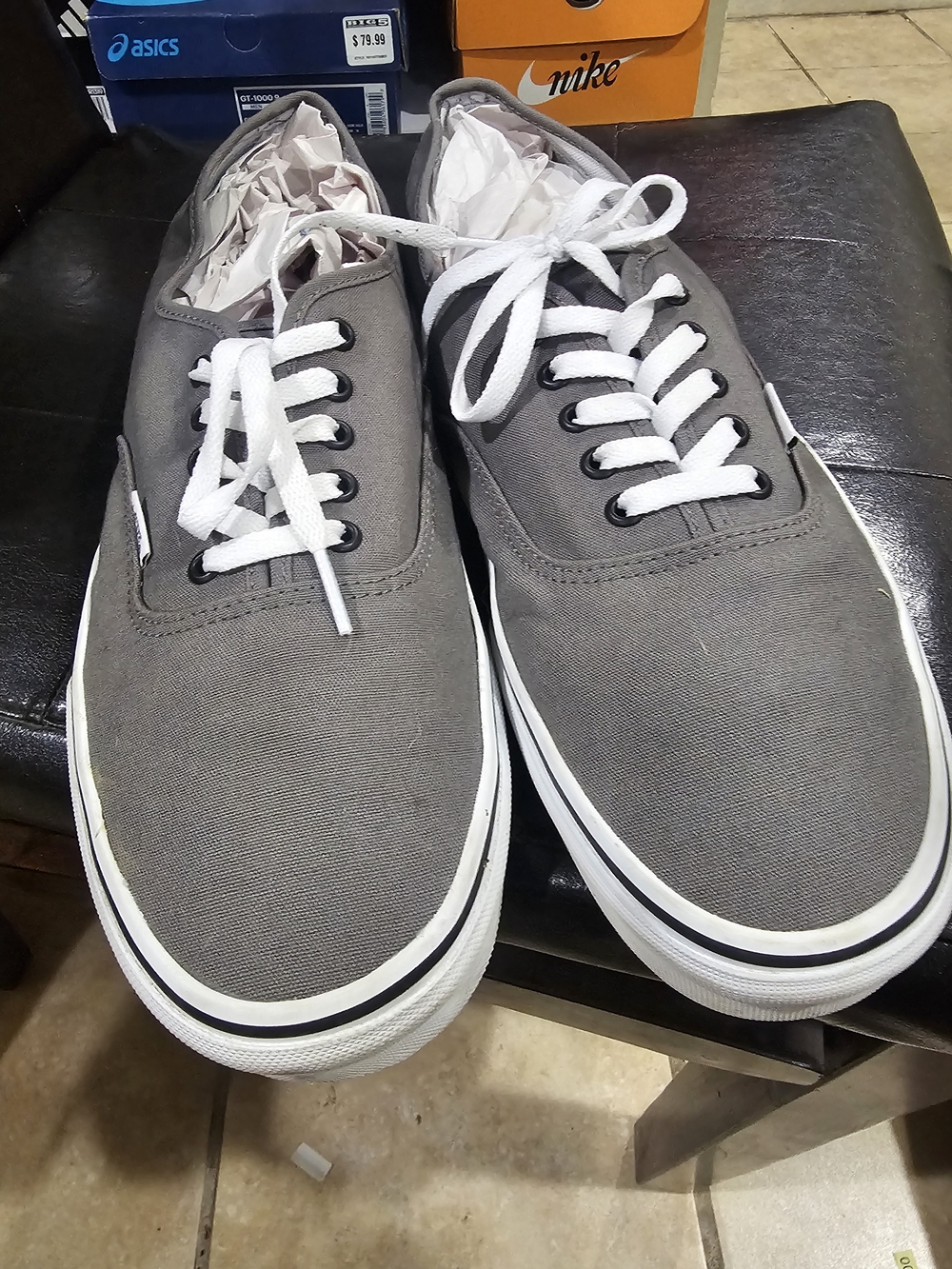 Vans Men's Gray Canvas Low-Top Sneakers